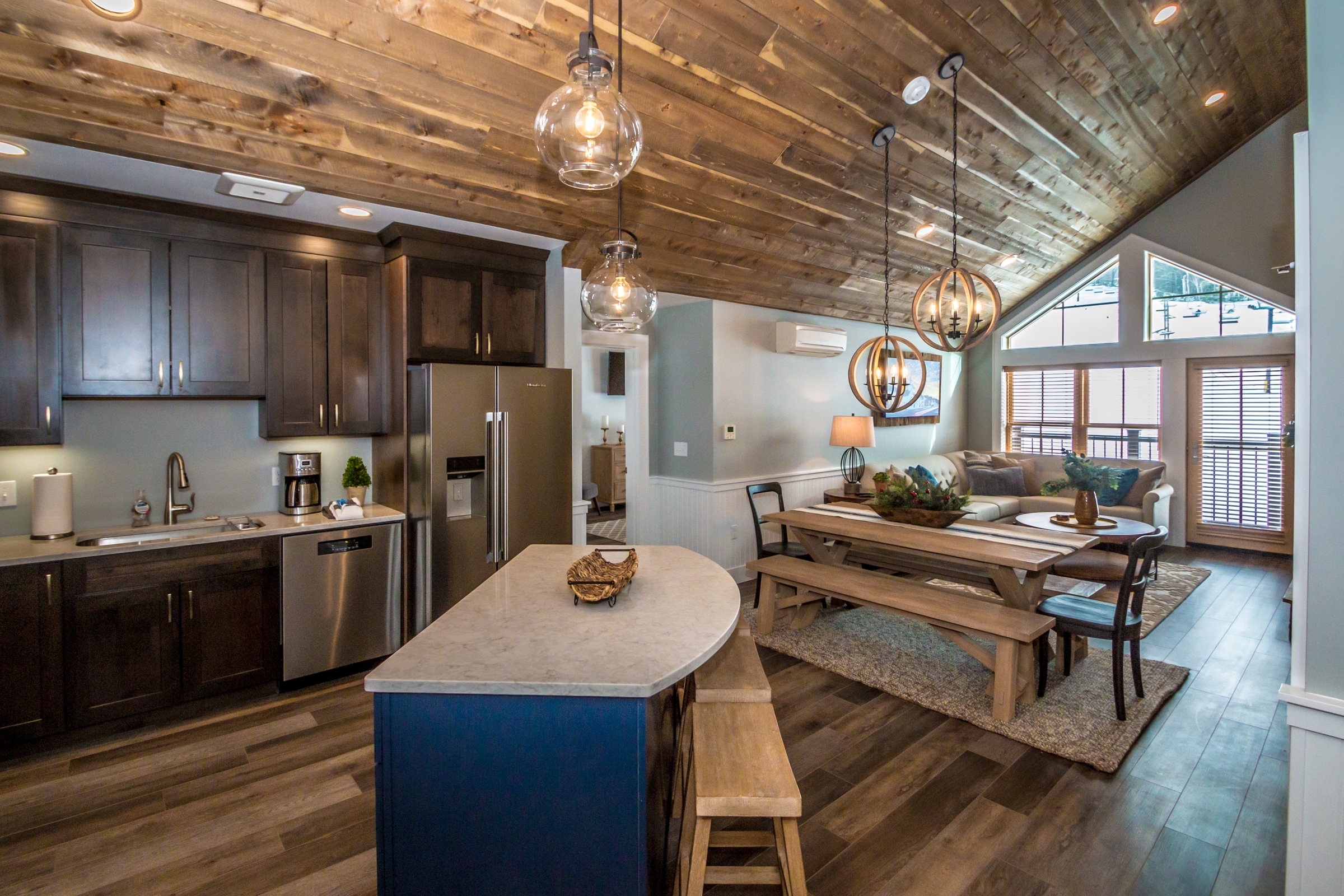 Kearsarge Brook Kitchen and dining area